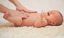 Bebeklerde Gece Gaz Sancısı Belirtileri ve Tedavisi Bebeklerde Gece Gaz Sancısı Belirtileri ve Tedavisi